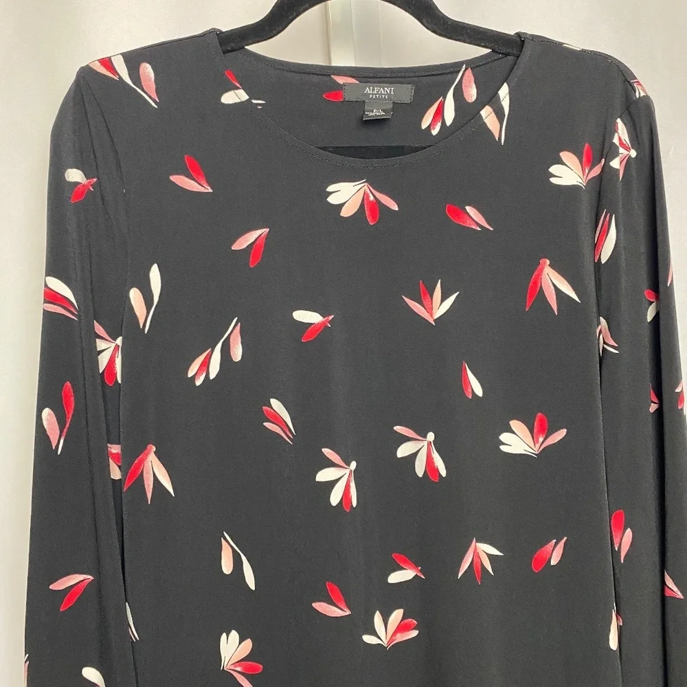 Alfani Womenʻs Black Floral Lace Trimmed Blouse Bell Sleeve Blouse PL